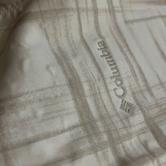Columbia | White & Tan Omni Shield jacket Size XL - Picture 3 of 10